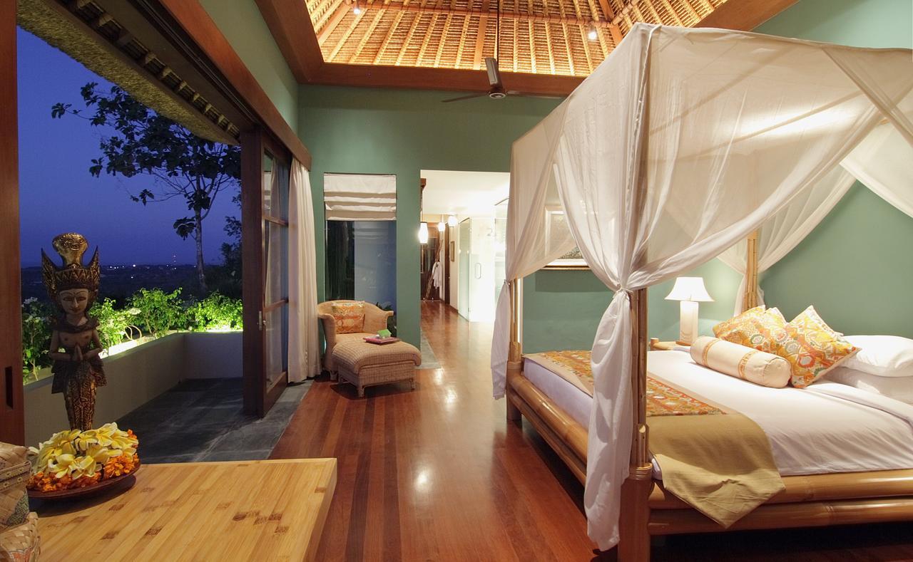 The Longhouse, Jimbaran - Bali Hotell Exteriör bild