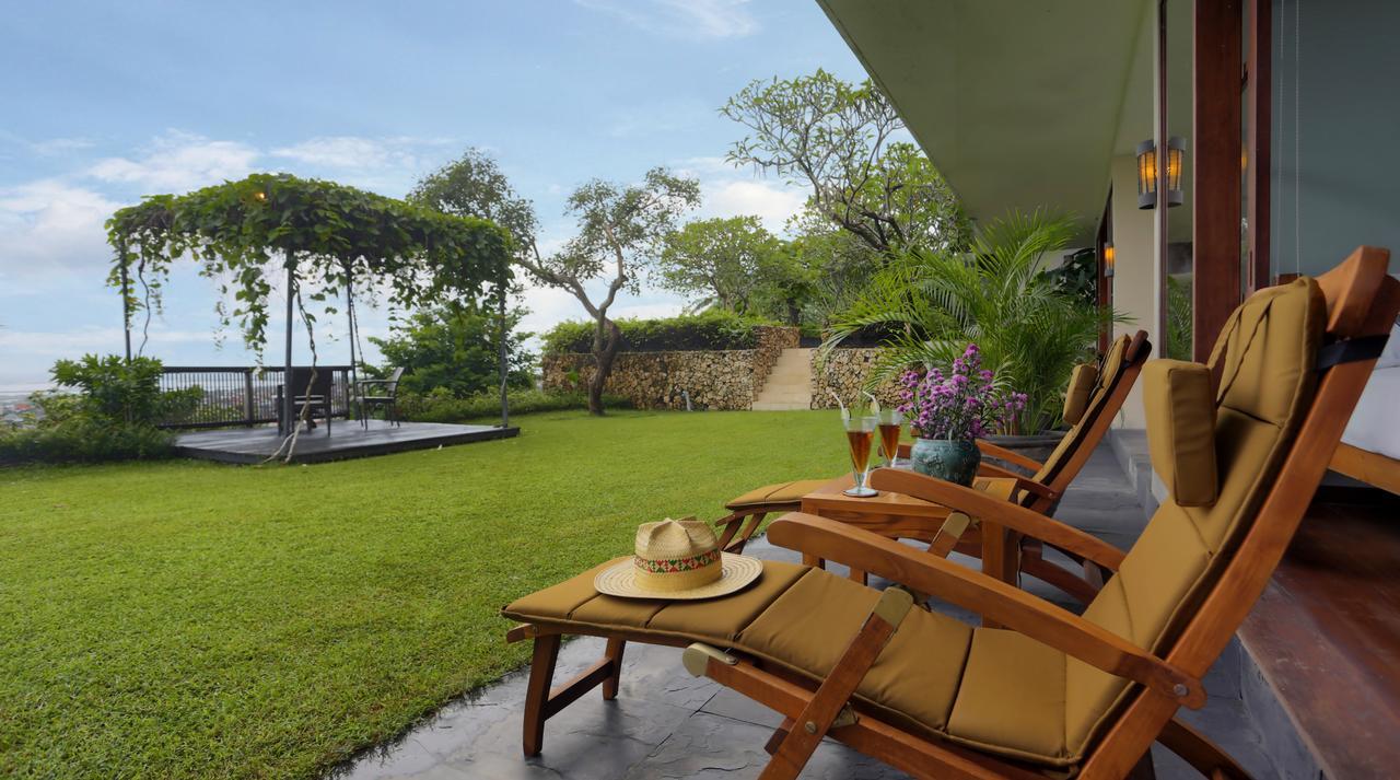 The Longhouse, Jimbaran - Bali Hotell Exteriör bild