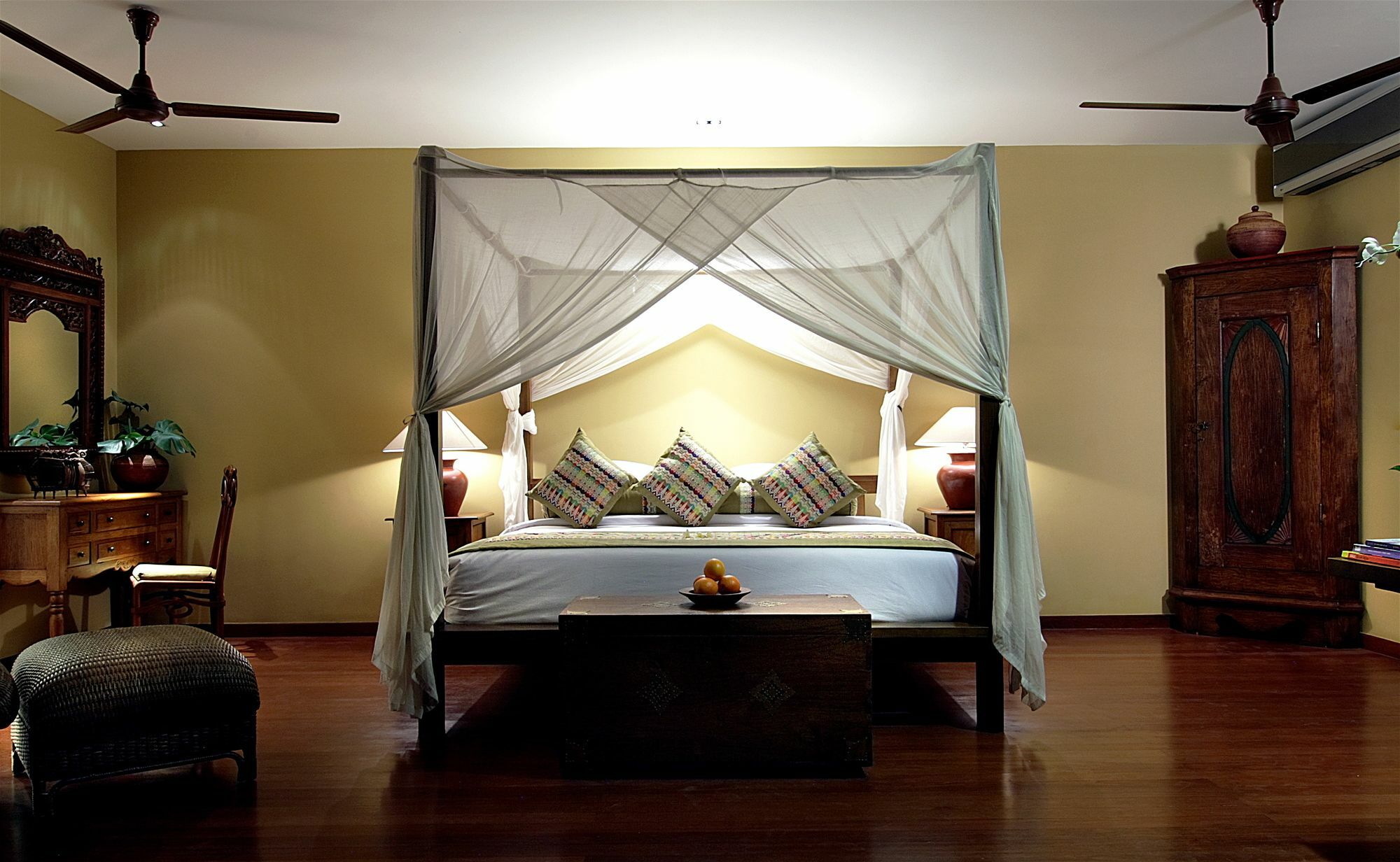 The Longhouse, Jimbaran - Bali Hotell Exteriör bild