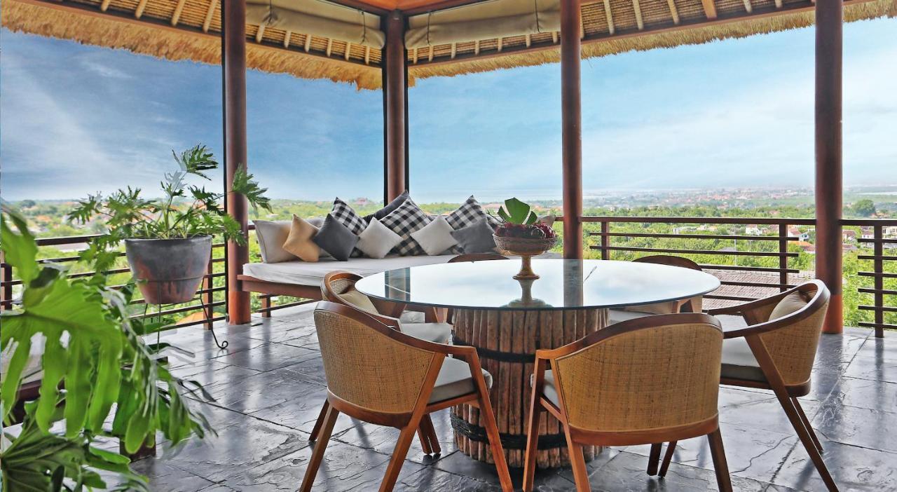 The Longhouse, Jimbaran - Bali Hotell Exteriör bild