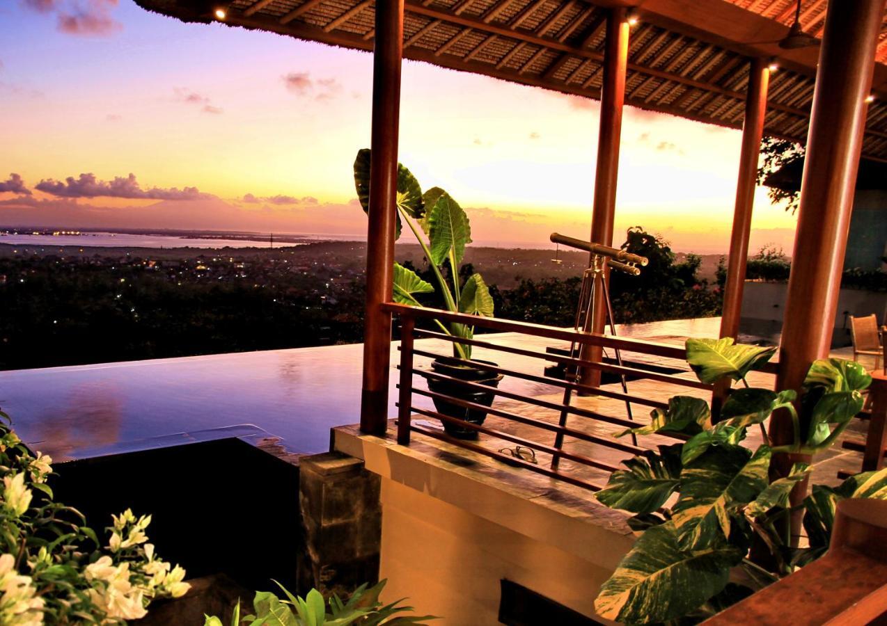 The Longhouse, Jimbaran - Bali Hotell Exteriör bild